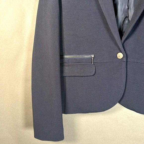 Women’s blue blazer size 13, by Reitmans, single button, from tv show wardrobe - Picture 3 of 5